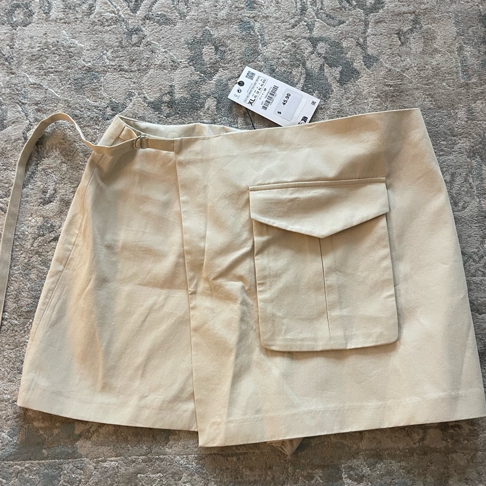 Zara Khaki Skort